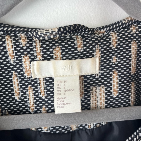 H&M Jacquard Woven Coat - Tribal Geometric Print - Size 4 Small Oversized - Picture 2 of 11